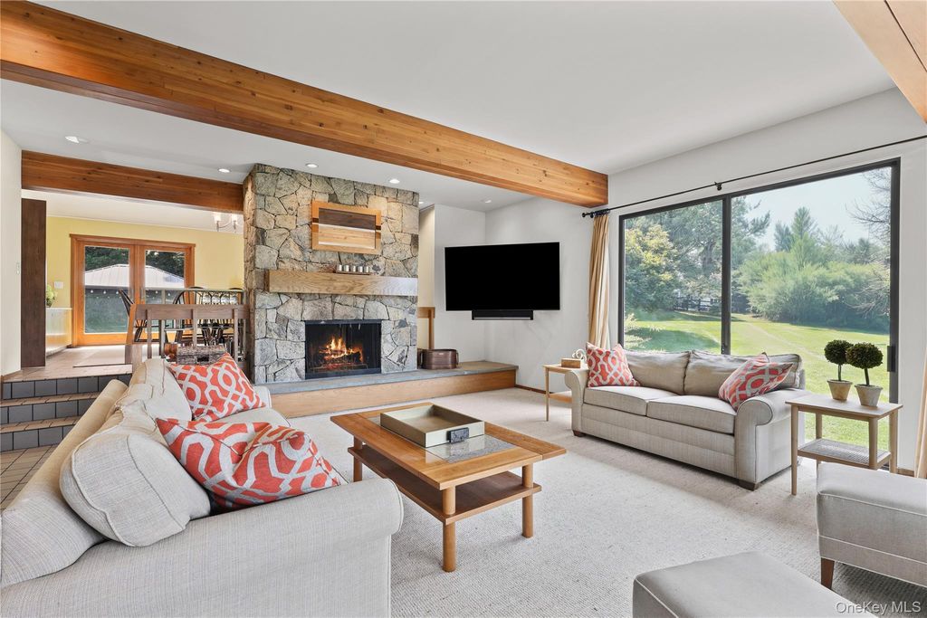 25 Charles Road, Bedford Corners, NY 10549 — photo 5