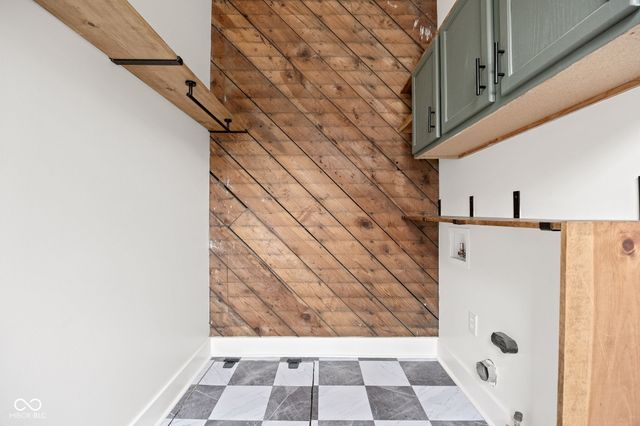 1594 Cherry Street, Noblesville, IN 46060