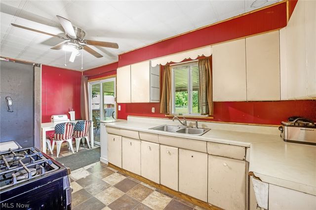 1707 Mohawk Drive, Akron, OH 44306