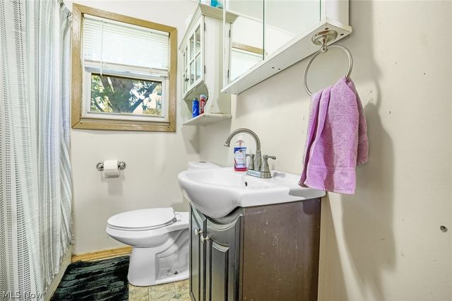 1707 Mohawk Drive, Akron, OH 44306