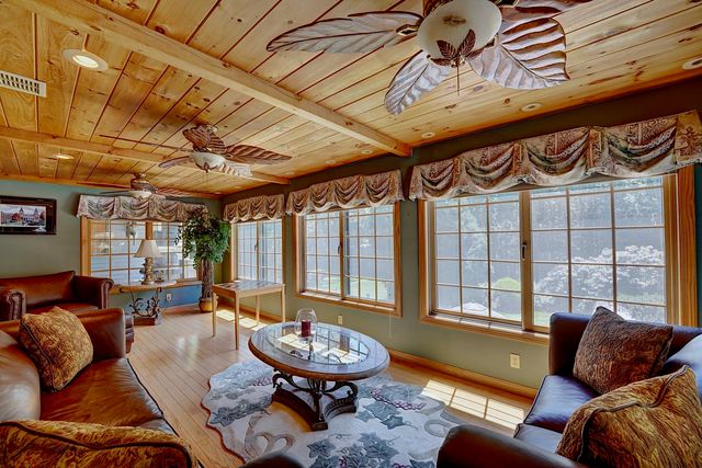 73-75 Dearborn Road, Greenland, NH 03840