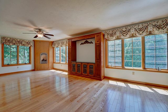 73-75 Dearborn Road, Greenland, NH 03840