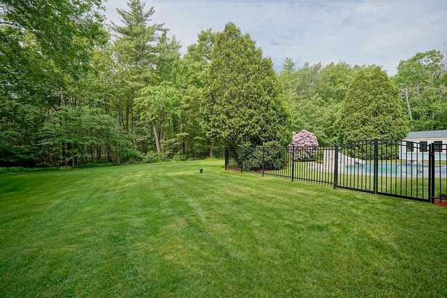 73-75 Dearborn Road, Greenland, NH 03840