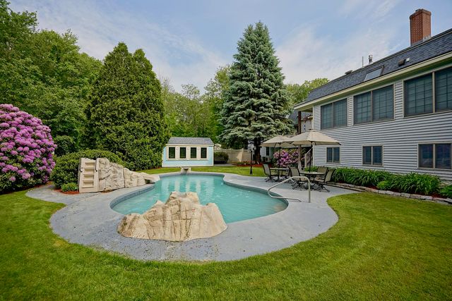 73-75 Dearborn Road, Greenland, NH 03840