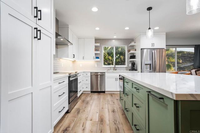 2792 LA CRESTA RD, El Cajon, CA 92021