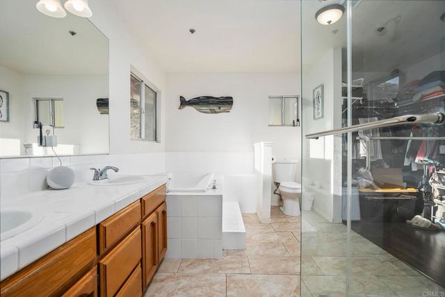 2792 LA CRESTA RD, El Cajon, CA 92021