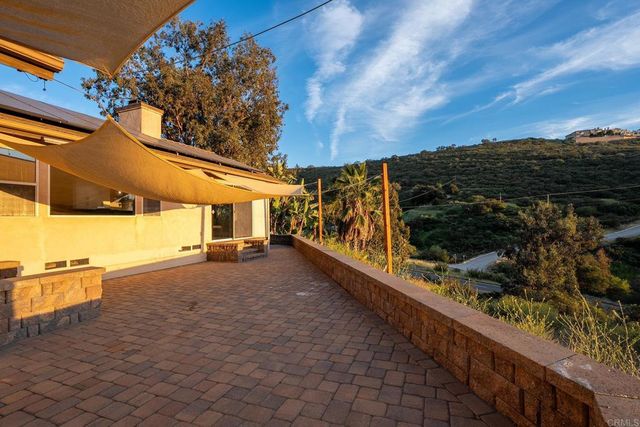 2792 LA CRESTA RD, El Cajon, CA 92021