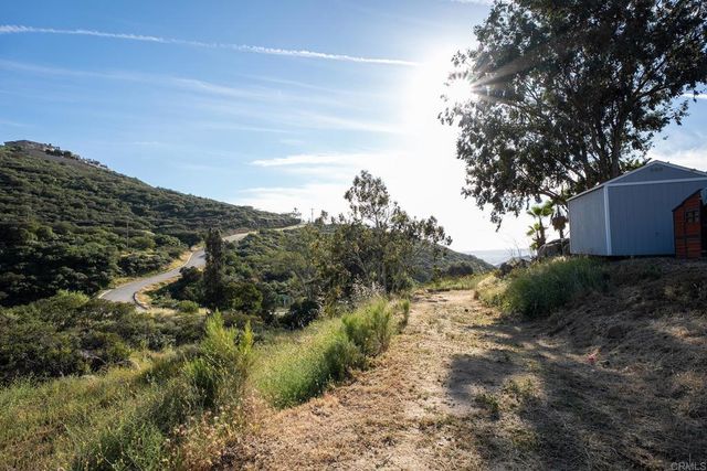 2792 LA CRESTA RD, El Cajon, CA 92021