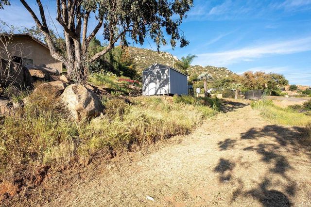 2792 LA CRESTA RD, El Cajon, CA 92021