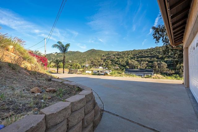 2792 LA CRESTA RD, El Cajon, CA 92021