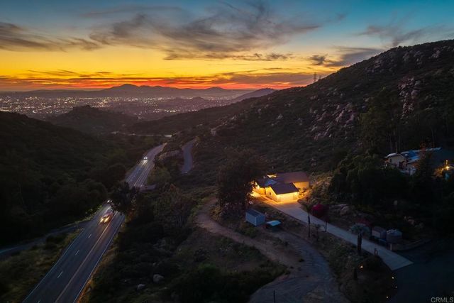 2792 LA CRESTA RD, El Cajon, CA 92021