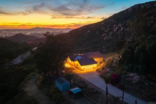 2792 LA CRESTA RD, El Cajon, CA 92021