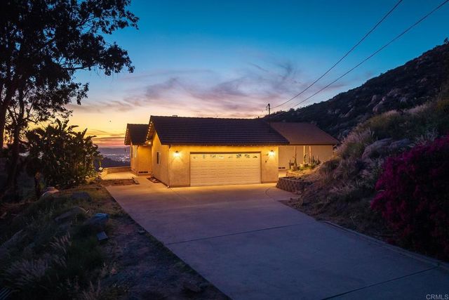 2792 LA CRESTA RD, El Cajon, CA 92021