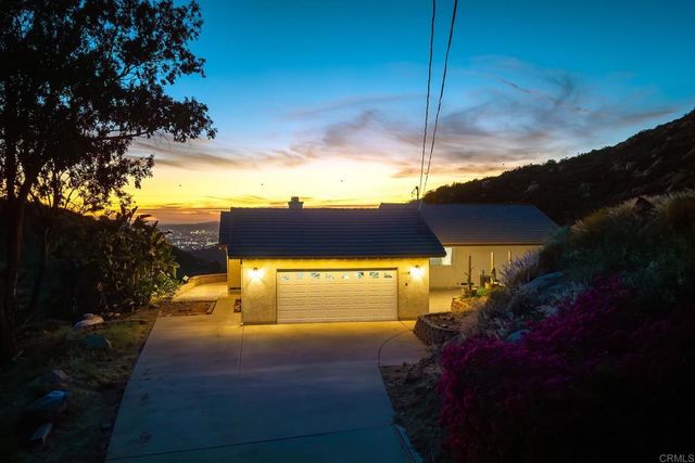 2792 LA CRESTA RD, El Cajon, CA 92021