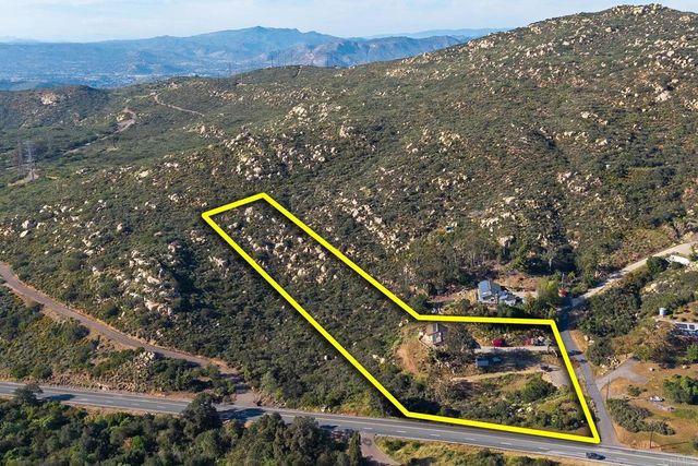 2792 LA CRESTA RD, El Cajon, CA 92021