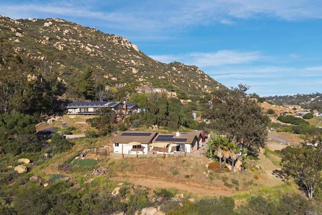 2792 LA CRESTA RD, El Cajon, CA 92021