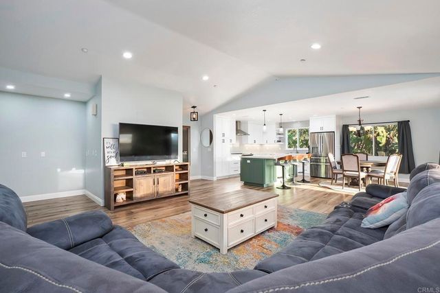 2792 LA CRESTA RD, El Cajon, CA 92021