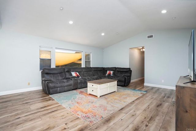 2792 LA CRESTA RD, El Cajon, CA 92021