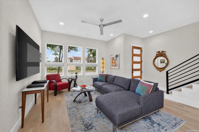 719 Eleanor Ave Unit 102, San Antonio, TX 78209