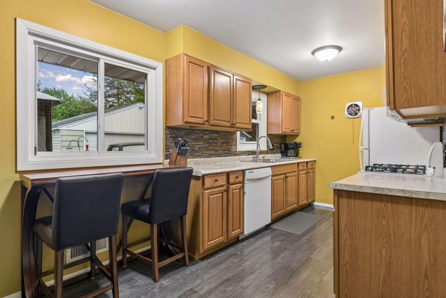 744 22nd Avenue N, South Saint Paul, MN 55075