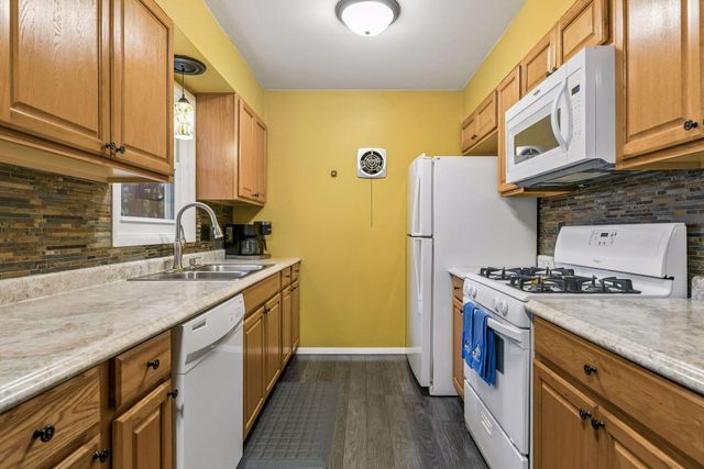 744 22nd Avenue N, South Saint Paul, MN 55075