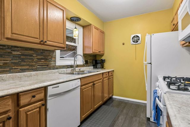 744 22nd Avenue N, South Saint Paul, MN 55075