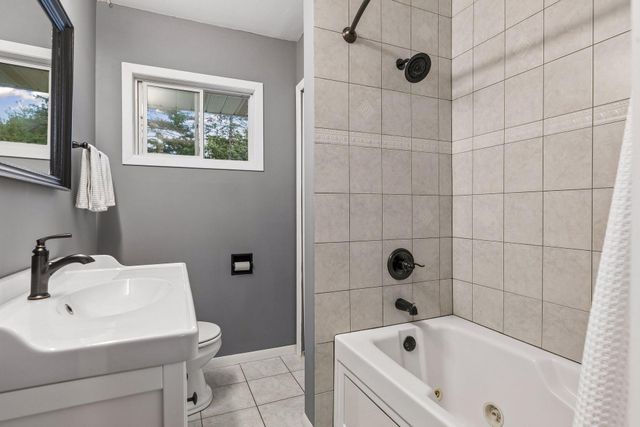 744 22nd Avenue N, South Saint Paul, MN 55075