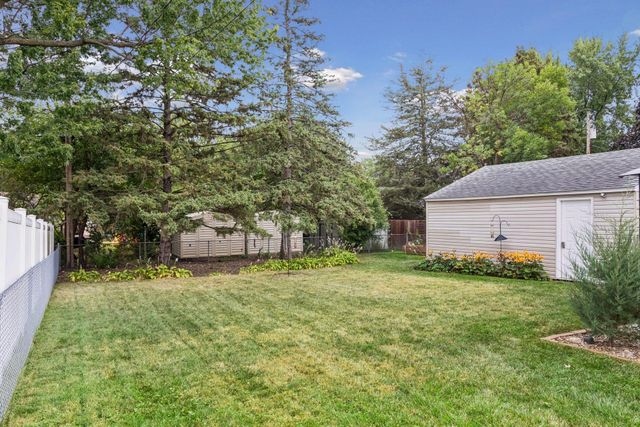 744 22nd Avenue N, South Saint Paul, MN 55075