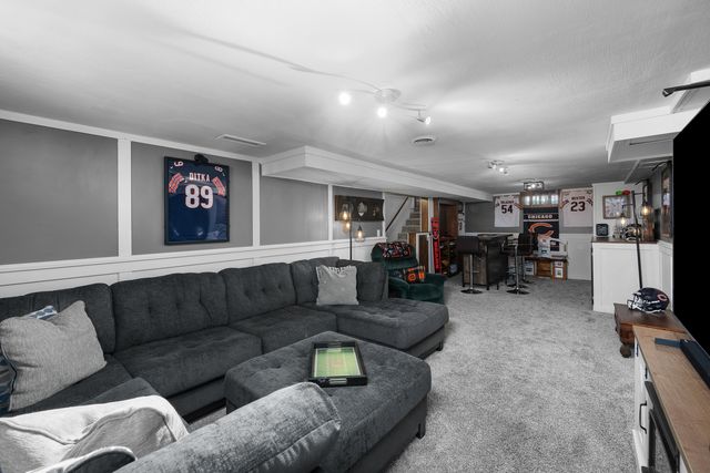 1629 W Columbia Avenue, Davenport, IA 52804