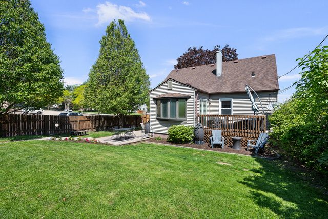 1629 W Columbia Avenue, Davenport, IA 52804