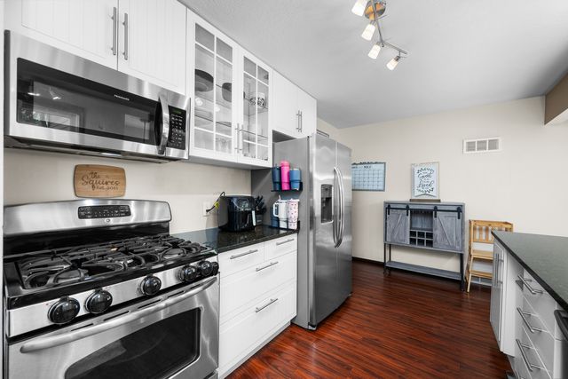 1629 W Columbia Avenue, Davenport, IA 52804
