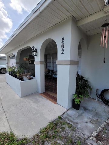 262 NE Floresta Drive, Port St. Lucie, FL 34983