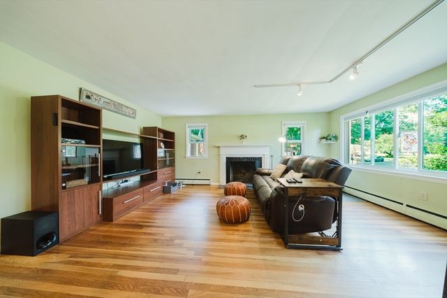 22 Althea Cir, Agawam, MA 01001