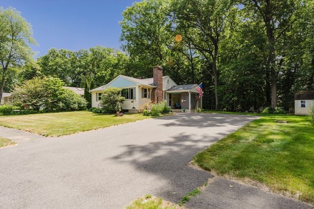 22 Althea Cir, Agawam, MA 01001