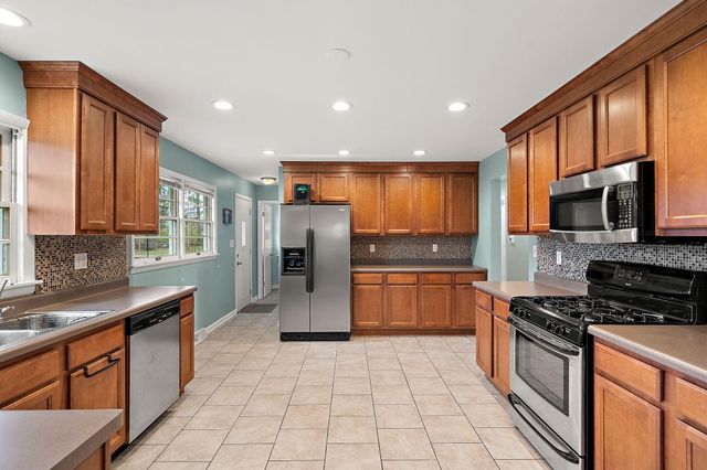 1300 Hayes Street, Crown Point, IN 46307