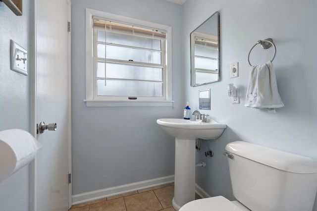 1300 Hayes Street, Crown Point, IN 46307