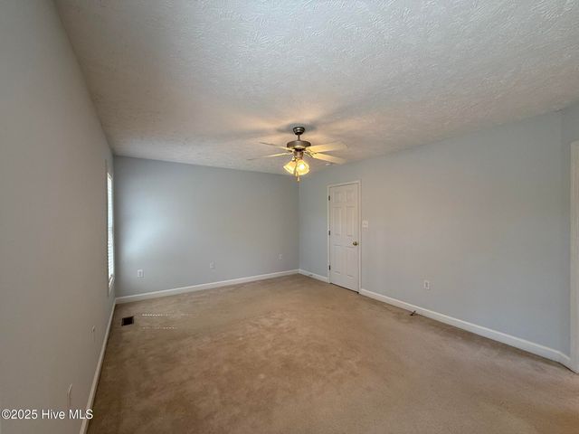 135 Newington Way, Aberdeen, NC 28315