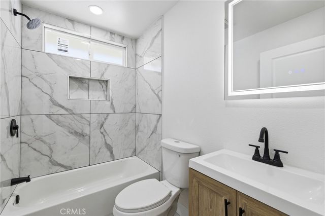 1142 E 102nd Street, Los Angeles, CA 90002