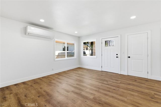 1142 E 102nd Street, Los Angeles, CA 90002