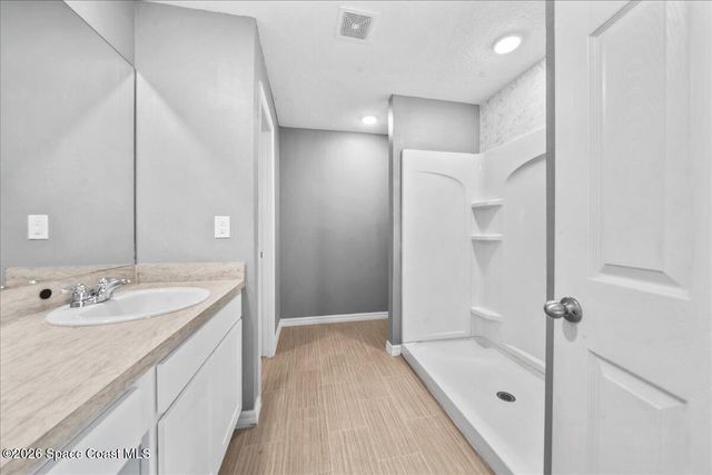 359 Hanford Road SW, Palm Bay, FL 32908