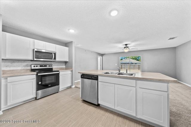 359 Hanford Road SW, Palm Bay, FL 32908