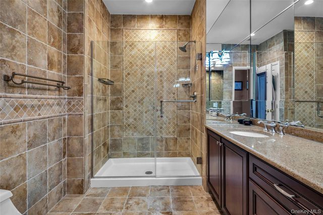 110 Brattle Circle, Melville, NY 11747