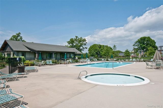 110 Brattle Circle, Melville, NY 11747