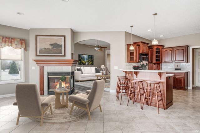 10263 N 300 E, Roanoke, IN 46783