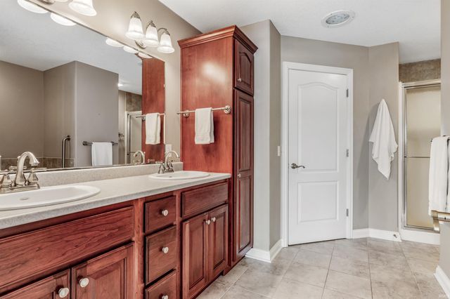 10263 N 300 E, Roanoke, IN 46783