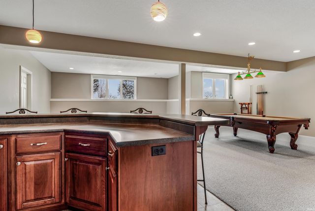 10263 N 300 E, Roanoke, IN 46783