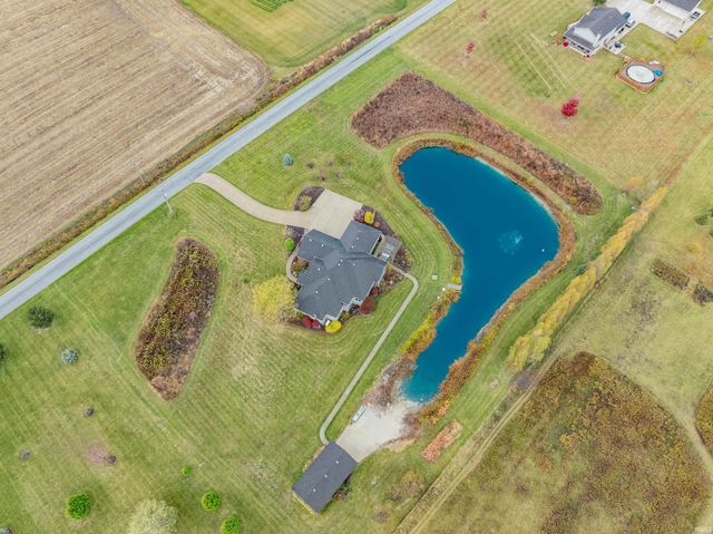 10263 N 300 E, Roanoke, IN 46783