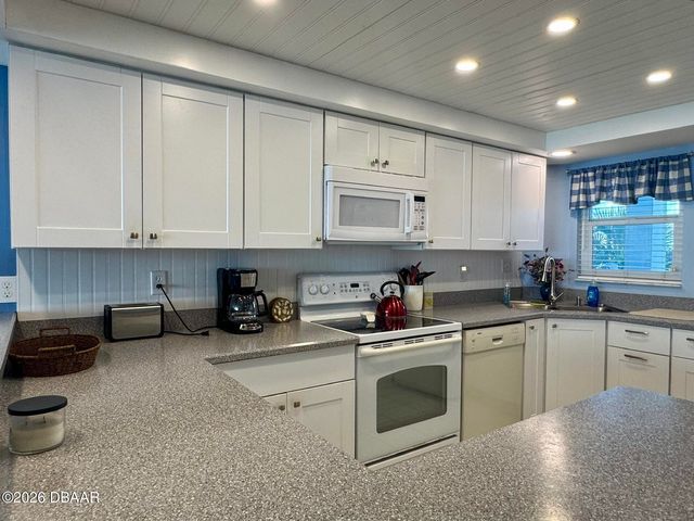 3555 S Atlantic Ave Unit 303, Daytona Beach Shores, FL 32118
