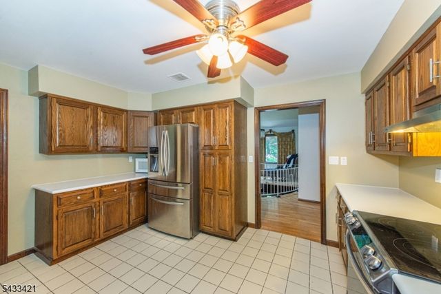 181 Center Grove Rd, Randolph Twp., NJ 07869