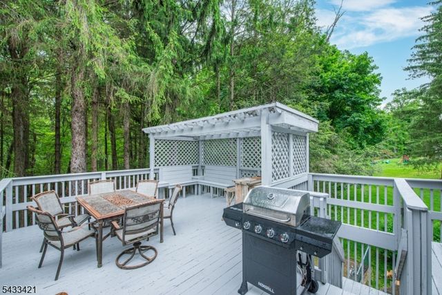 181 Center Grove Rd, Randolph Twp., NJ 07869